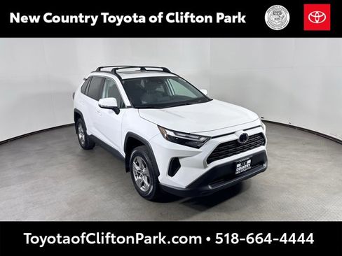 Used 2023 Toyota RAV4 XLE image 1