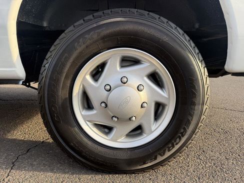 Used 2014 Ford E-250 and Econoline 250 w/ Power Group image 26