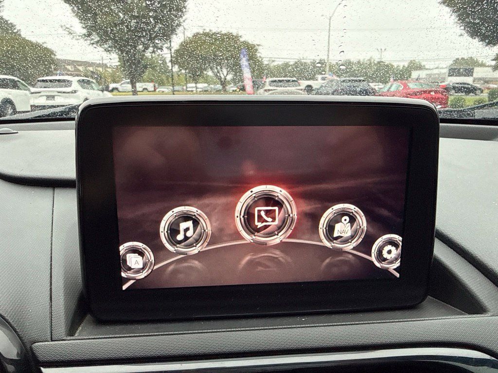 Used 2018 MAZDA MX-5 Miata RF Club RWD image 15
