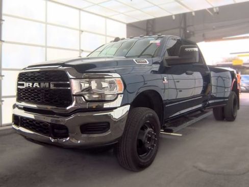 Used 2024 RAM 3500 Tradesman w/ Chrome Appearance Group AWD/4WD image 1