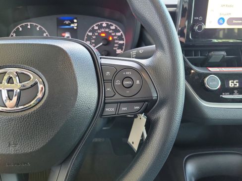 Certified 2025 Toyota Corolla LE image 12