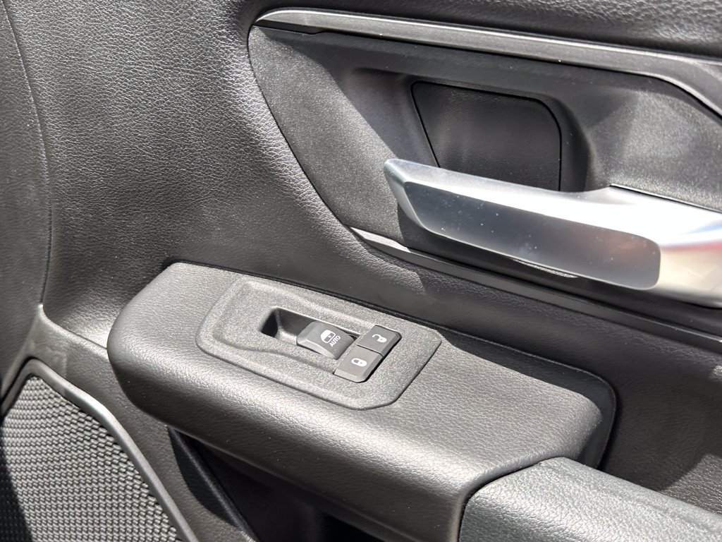 New 2026 RAM 1500 Express AWD/4WD image 15