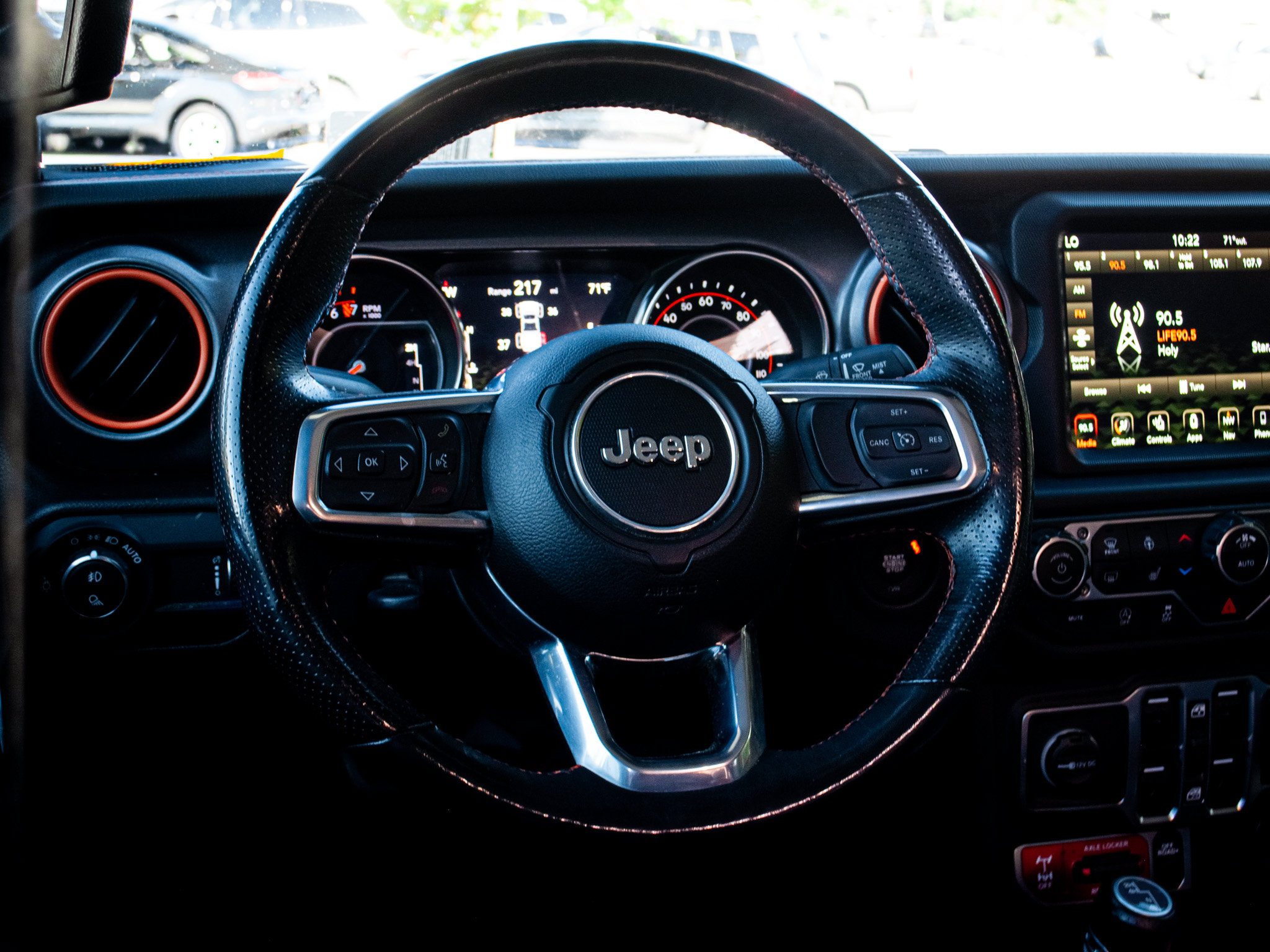 Used 2023 Jeep Gladiator Mojave w/ Cold Weather Group AWD/4WD image 6