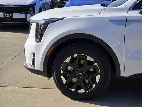New 2026 Kia Sorento S image 10