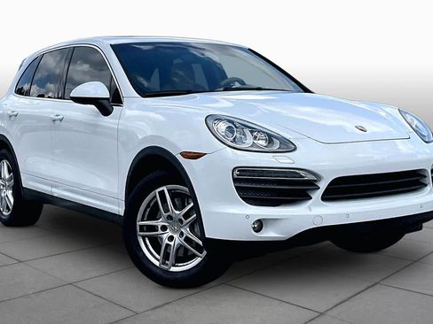 Used 2014 Porsche Cayenne S AWD/4WD image 3