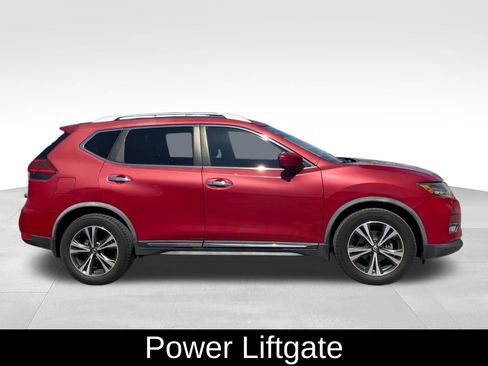Used 2017 Nissan Rogue SL w/ SL Premium Package FWD image 4