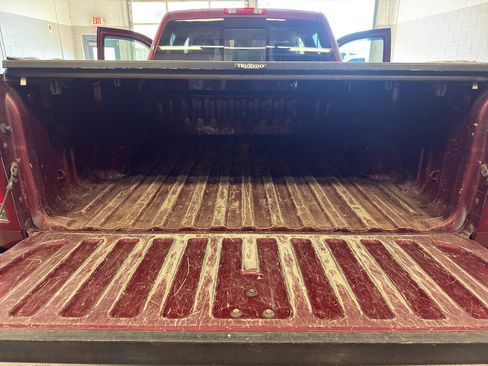 Used 2014 GMC Sierra 2500 SLE w/ SLE Preferred Package AWD/4WD image 28