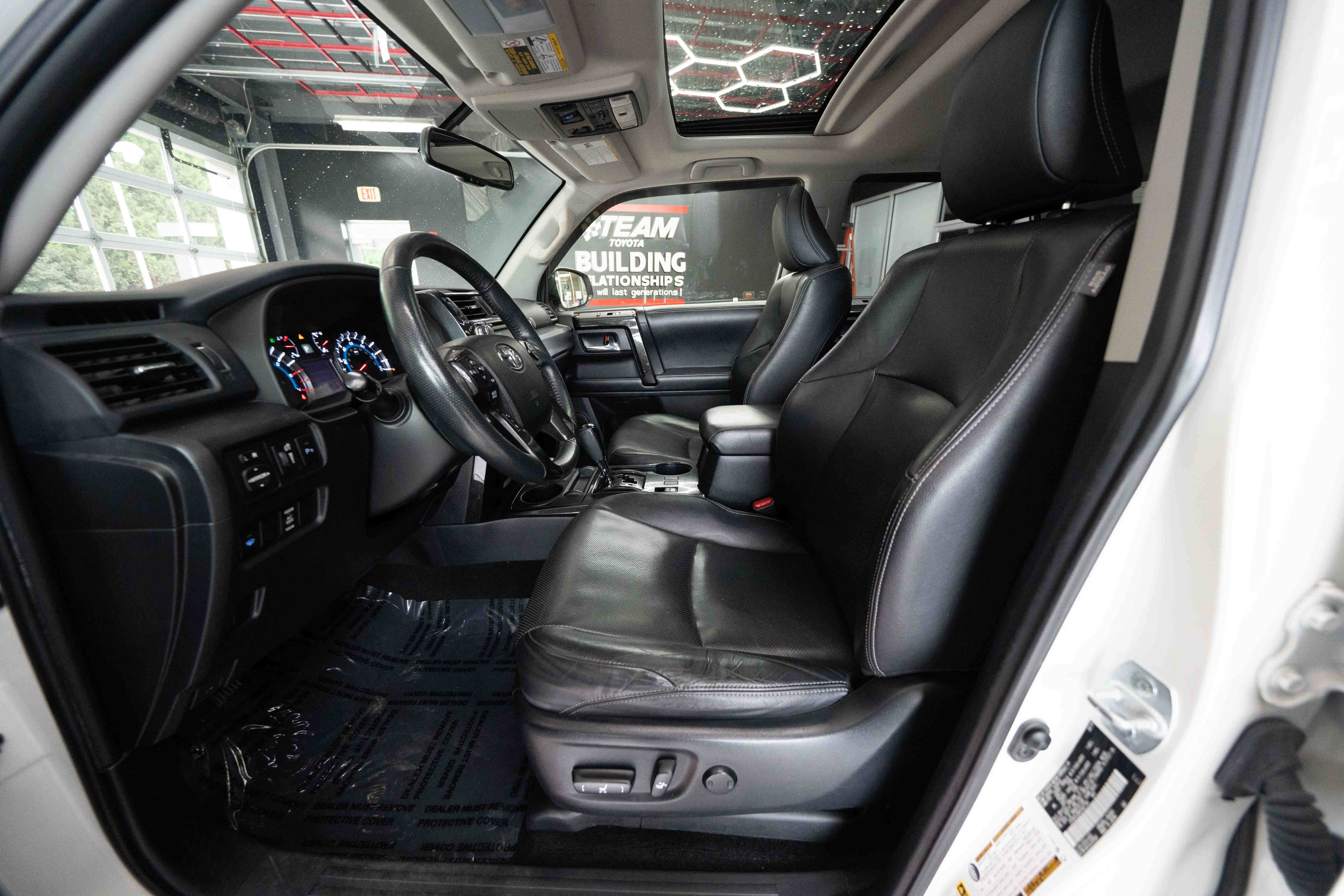 Used 2019 Toyota 4Runner Limited AWD/4WD image 9
