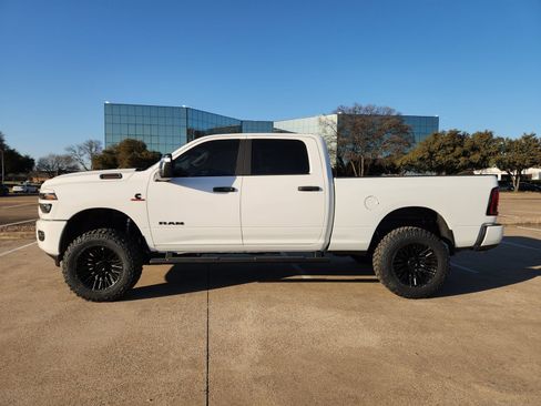 New 2025 RAM 2500 Big Horn AWD/4WD image 3