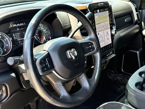 Used 2024 RAM 2500 Laramie AWD/4WD image 16