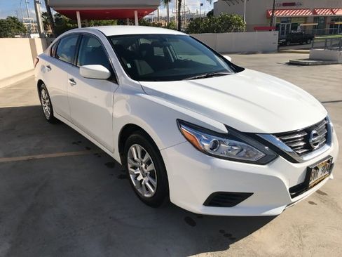 Used 2016 Nissan Altima 2.5 S w/ Power Driver Seat Package image 4