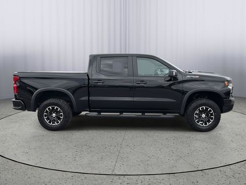 Used 2024 Chevrolet Silverado 1500 ZR2 w/ Technology Package AWD/4WD image 7