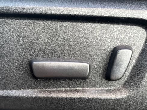 Used 2019 Toyota Tundra SR5 image 9