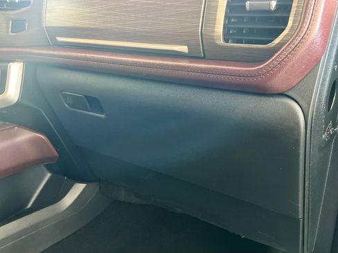 Used 2023 Ford Expedition Limited image 35