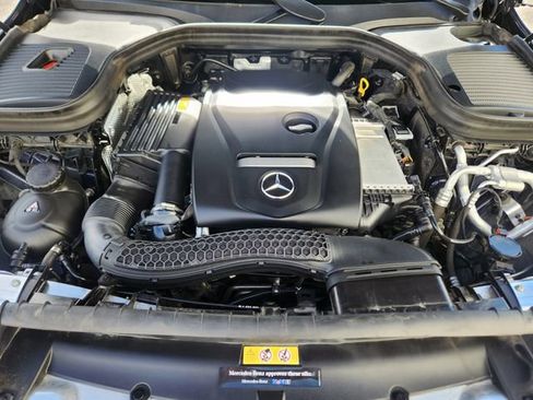 Used 2019 Mercedes-Benz GLC 300 4MATIC Coupe image 21