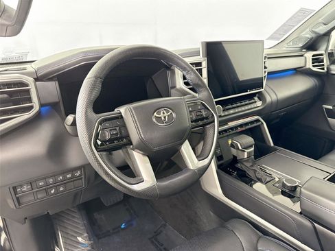 Used 2022 Toyota Tundra Platinum image 4
