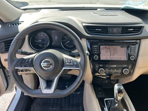 Used 2020 Nissan Rogue SL image 5