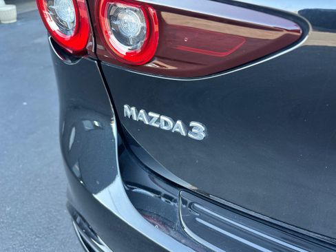 Used 2026 MAZDA MAZDA3 s FWD image 25