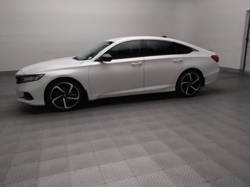 Used 2021 Honda Accord Sport image 2