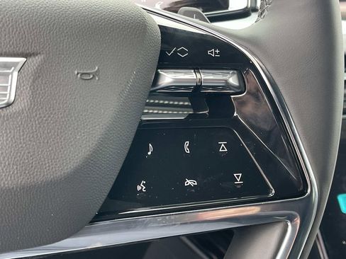 New 2026 Cadillac Escalade Luxury w/ Touring Package image 34