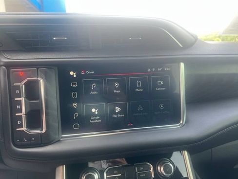 Used 2022 GMC Yukon Denali RWD image 23