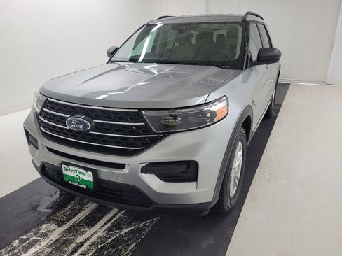 Used 2022 Ford Explorer XLT image 15