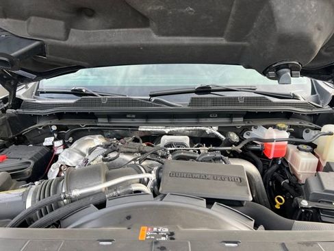 Used 2024 Chevrolet Silverado 2500 LTZ AWD/4WD image 36