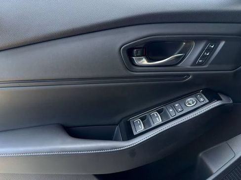 Used 2023 Honda Accord Touring image 12