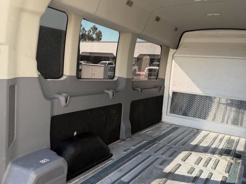 Used 2019 Ford Transit 350 XL image 14