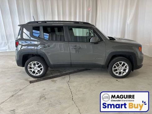 Used 2021 Jeep Renegade Latitude image 2