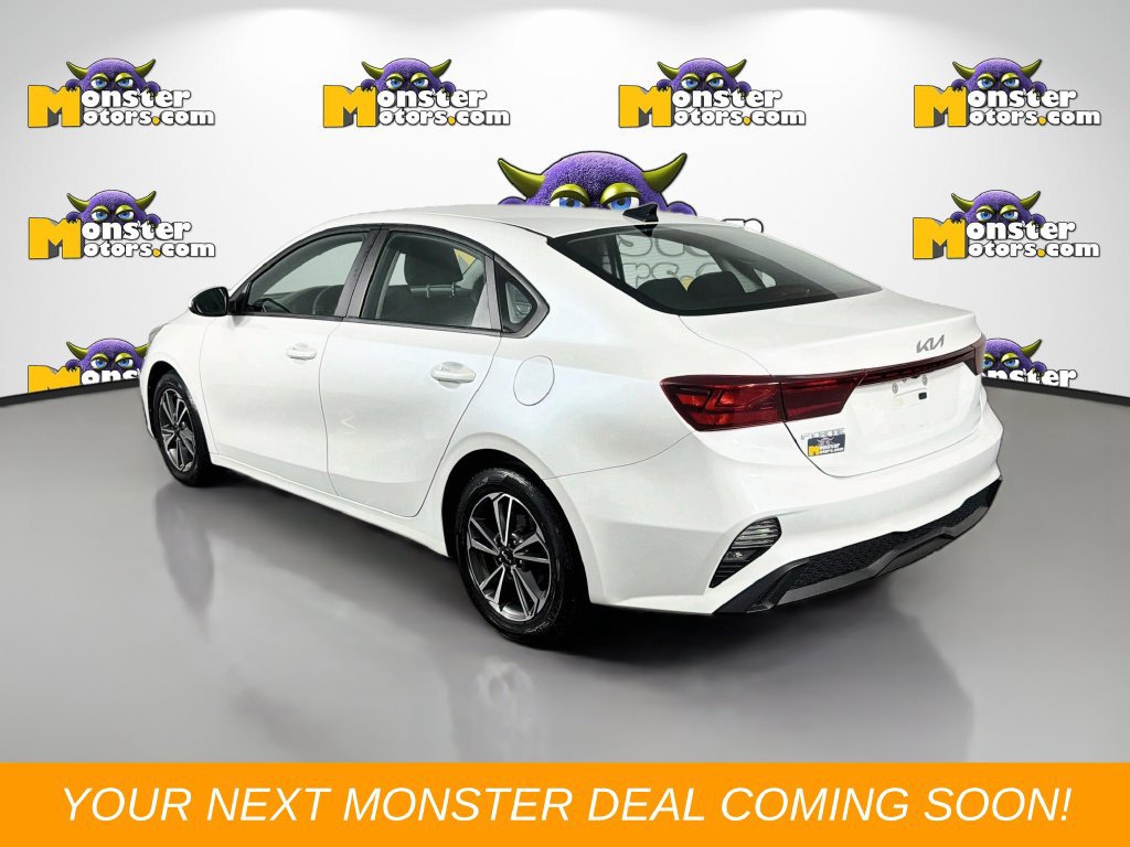 Used 2022 Kia Forte LXS FWD image 7