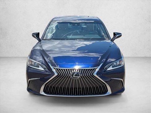 Used 2020 Lexus ES 350 w/ Premium Package FWD image 2