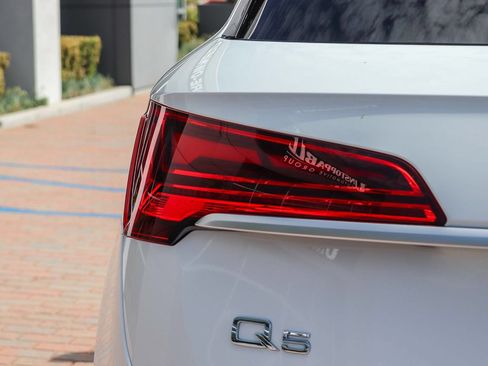 Certified 2023 Audi Q5 Premium w/ Convenience Package AWD/4WD image 9