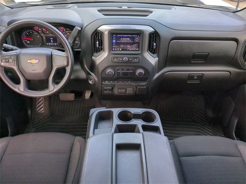 Certified 2024 Chevrolet Silverado 2500 Custom w/ Custom Value Package image 17