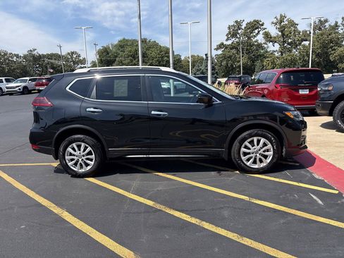 Used 2020 Nissan Rogue S w/ Special Edition Package AWD/4WD image 4
