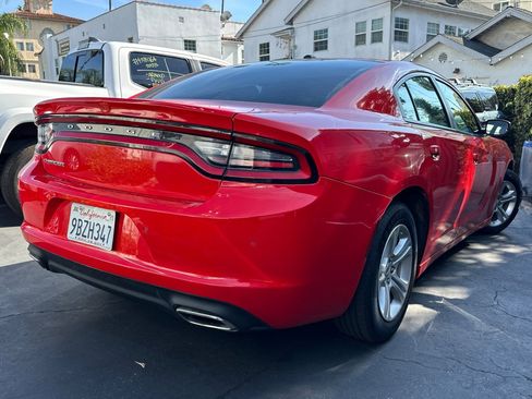 Used 2022 Dodge Charger SXT w/ Leather Interior Group image 3