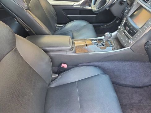 Used 2010 Lexus IS 350C RWD image 19