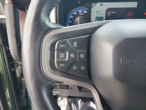 Used 2022 Ford Bronco Outer Banks AWD/4WD image 16