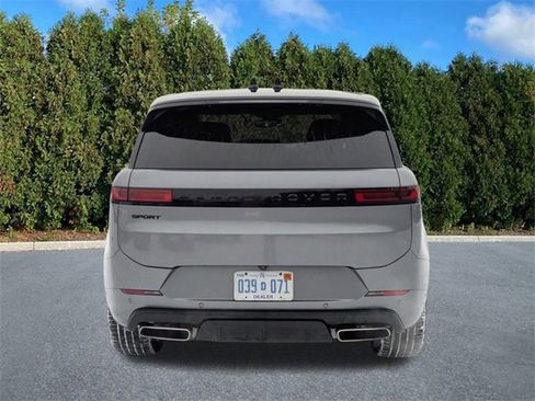 Used 2024 Land Rover Range Rover Sport Dynamic SE image 5