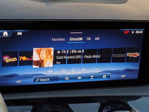 Used 2025 Mercedes-Benz CLA 250 4MATIC image 23