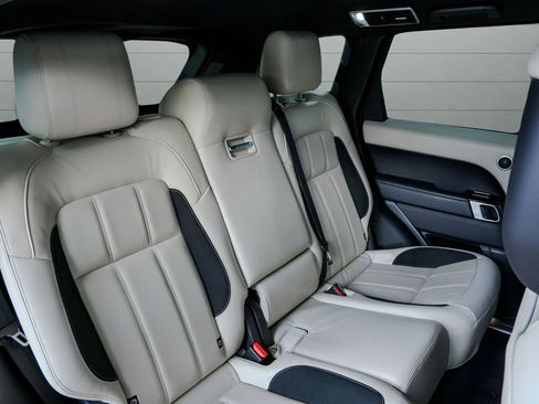 Used 2020 Land Rover Range Rover Sport HSE Dynamic image 53