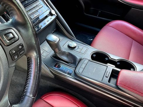 Used 2022 Lexus IS 300 AWD w/ Premium Package image 18