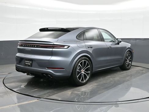 New 2026 Porsche Cayenne Coupe image 7