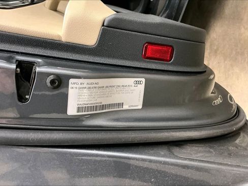 Used 2019 Audi A4 2.0T Premium w/ Convenience Package image 29