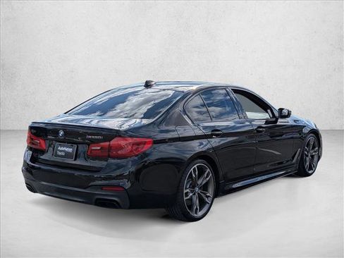 Used 2019 BMW M550i xDrive image 5