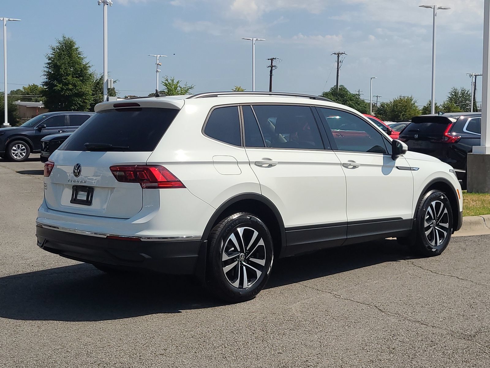 Used 2024 Volkswagen Tiguan S FWD image 3