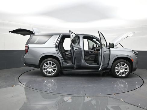 Used 2024 Chevrolet Tahoe High Country RWD image 29