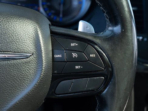Used 2019 Chrysler 300 S w/ S Model Appearance Package RWD image 34
