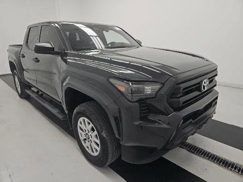 Used 2024 Toyota Tacoma SR RWD image 21