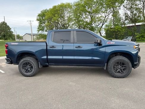Used 2021 Chevrolet Silverado 1500 LT Trail Boss w/ Convenience Package II AWD/4WD image 7